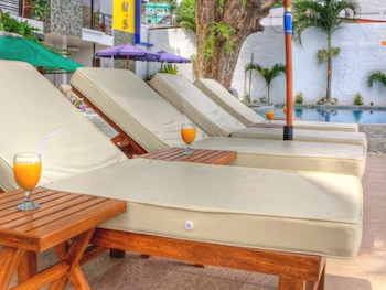 angelyns dive resort