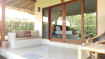 mama bellas retreat
