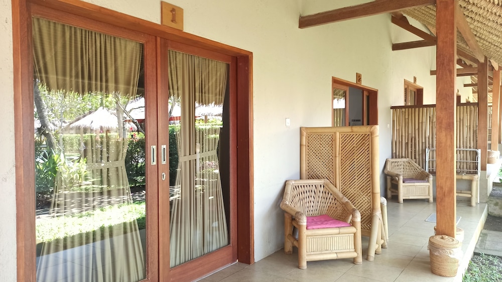 mama bellas retreat