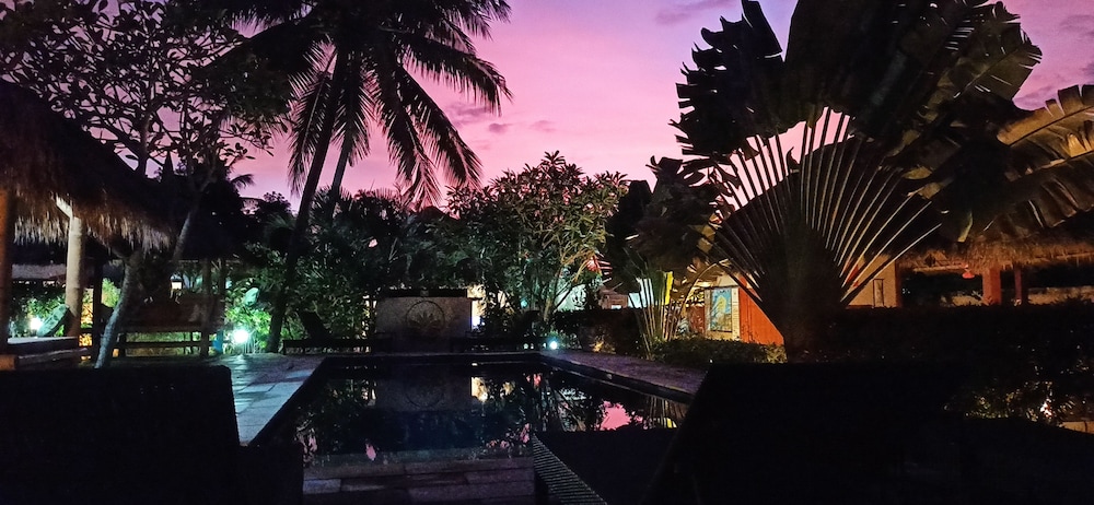 mama bellas retreat