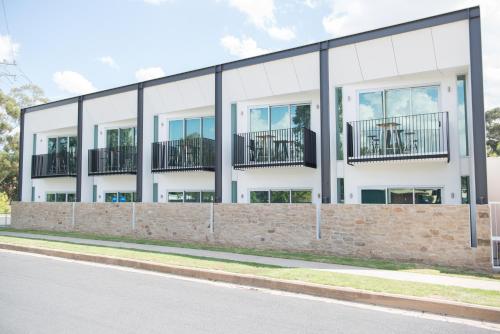 young federation motor inn