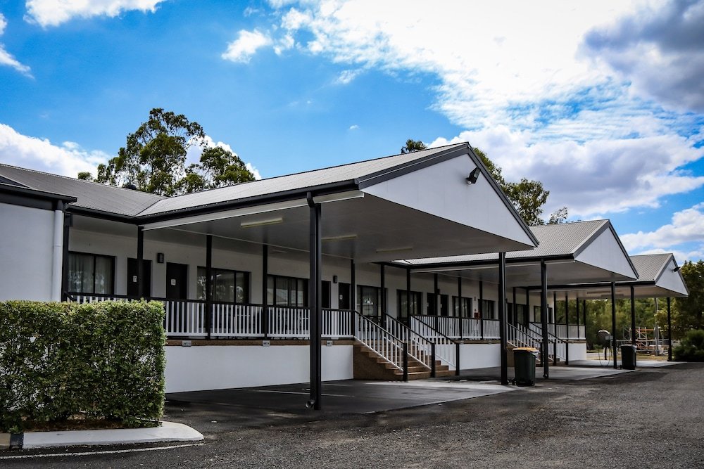 The Club Motor Inn Chinchilla,Chinchilla>>Brisbane,4 star