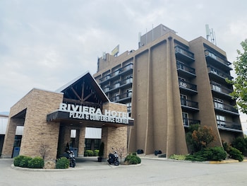 divya sutra plaza and conference centre vernon bc