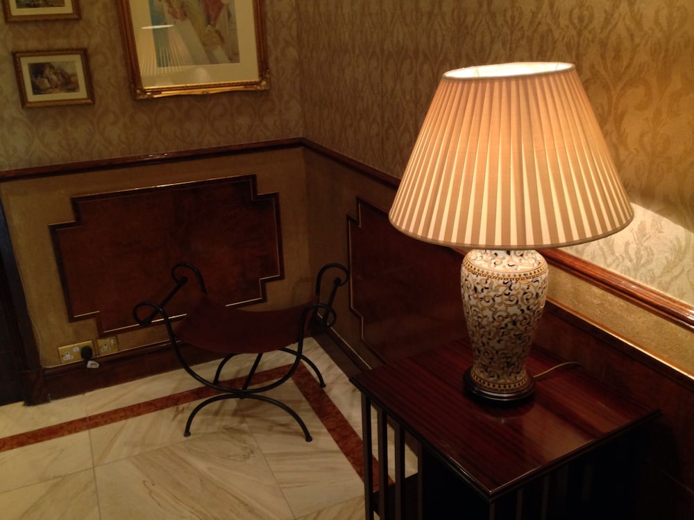 berjaya eden park london hotel