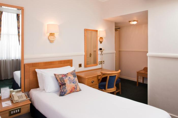 berjaya eden park london hotel