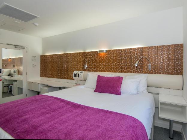 breakfree on cashel an accor hotel