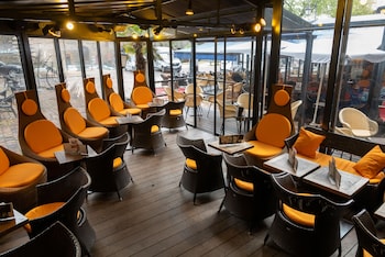 Hotel De L'univers,Dinard>>Cancale,3 star