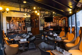 Hotel De L'univers,Dinard>>Cancale,3 star