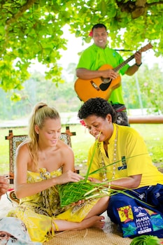 mana island resort and spa