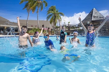 mana island resort and spa