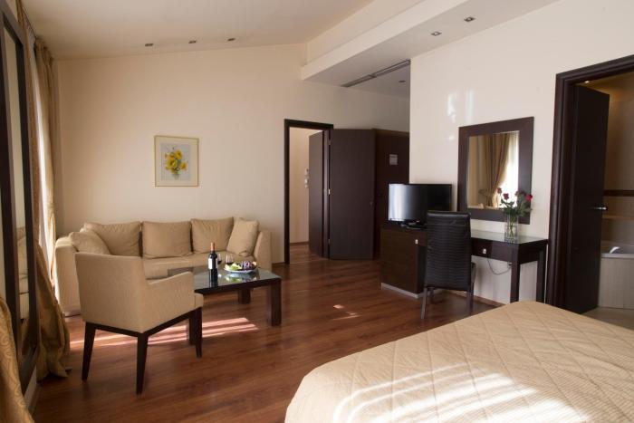 davitel tobacco hotel