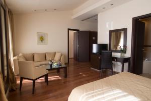 davitel tobacco hotel