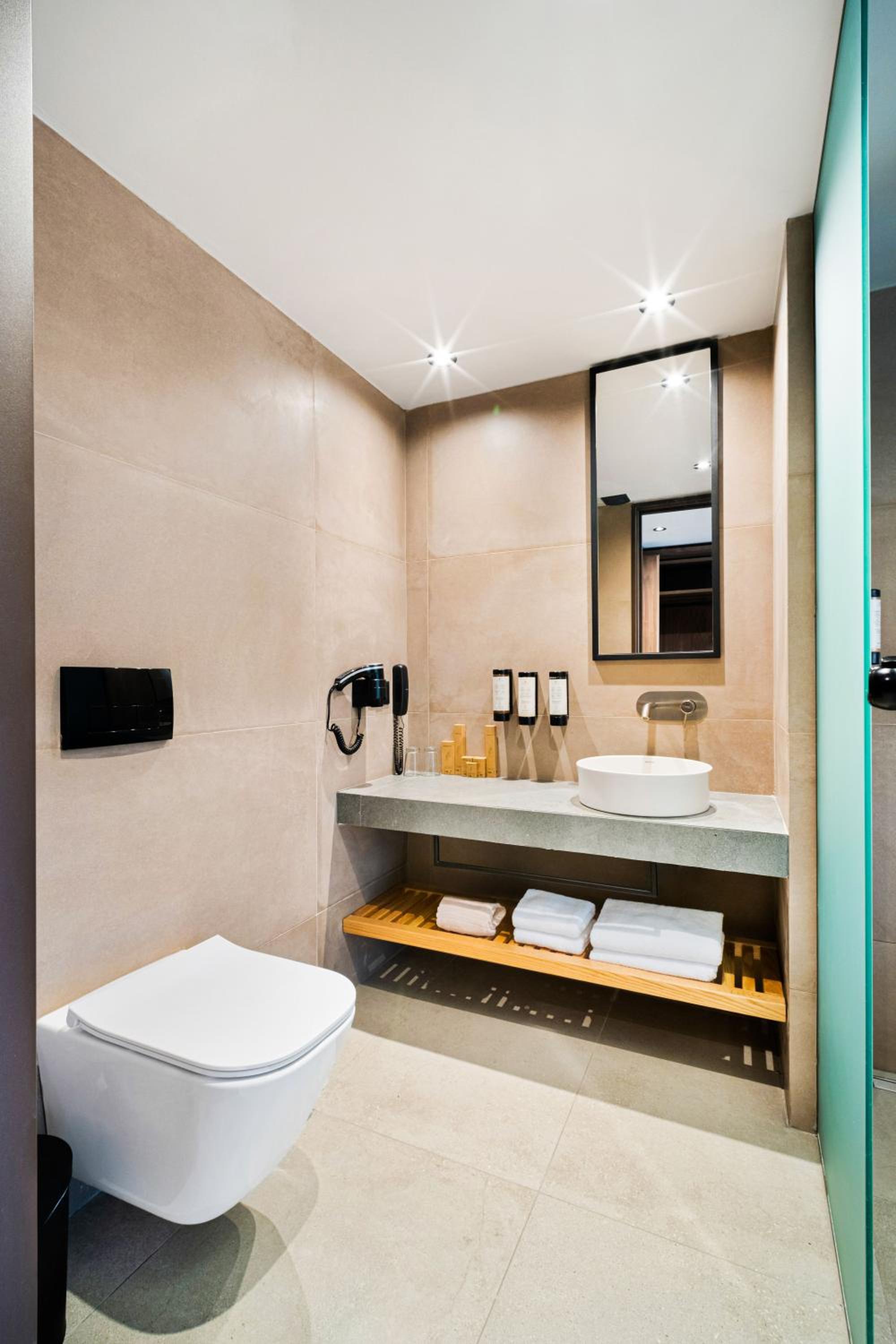 Harmony E Rock - Adults Friendly 16 Plus,Crete>>Agia Fotia,4 star