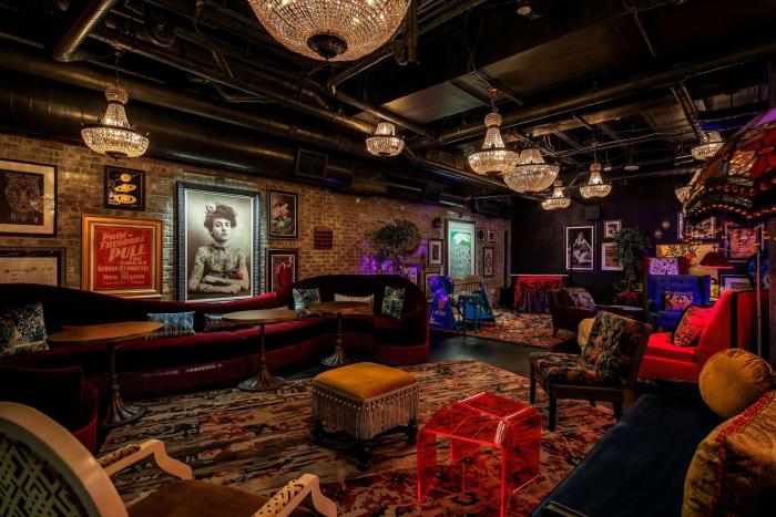 the wayfarer downtown la tapestry collection by hilton