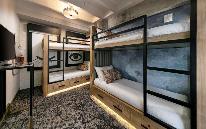 the wayfarer downtown la tapestry collection by hilton