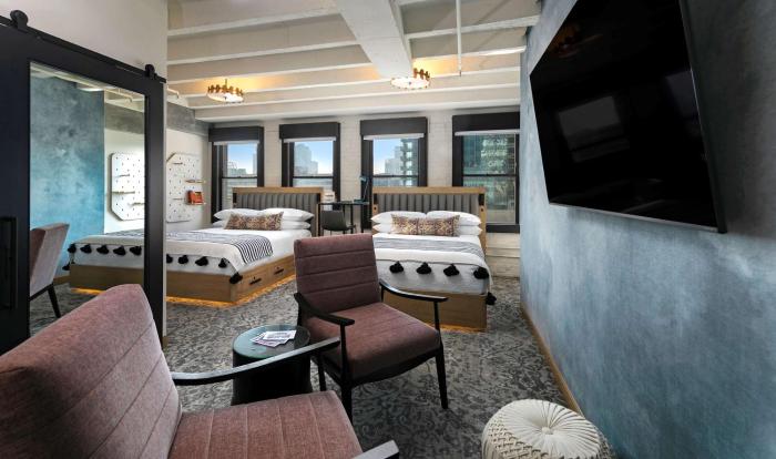 the wayfarer downtown la tapestry collection by hilton