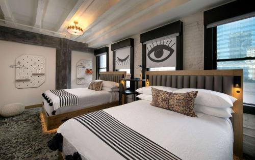 the wayfarer downtown la tapestry collection by hilton