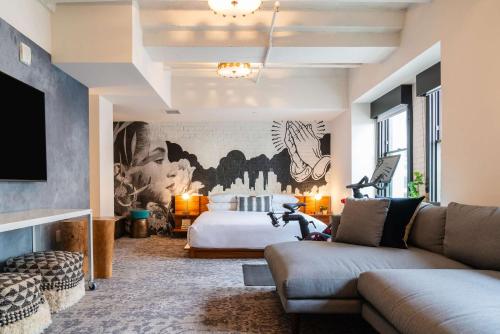 the wayfarer downtown la tapestry collection by hilton
