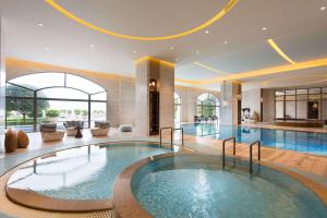 Hilton Yuxi Fuxian Lake,Kunming>>Chengjiang County,5 star