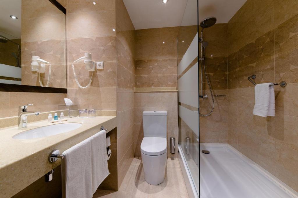 holiday inn aktau by ihg