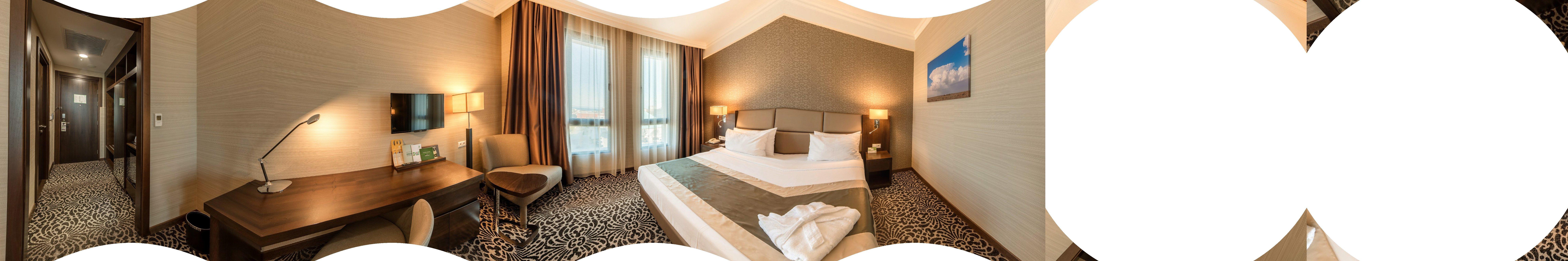 holiday inn aktau by ihg