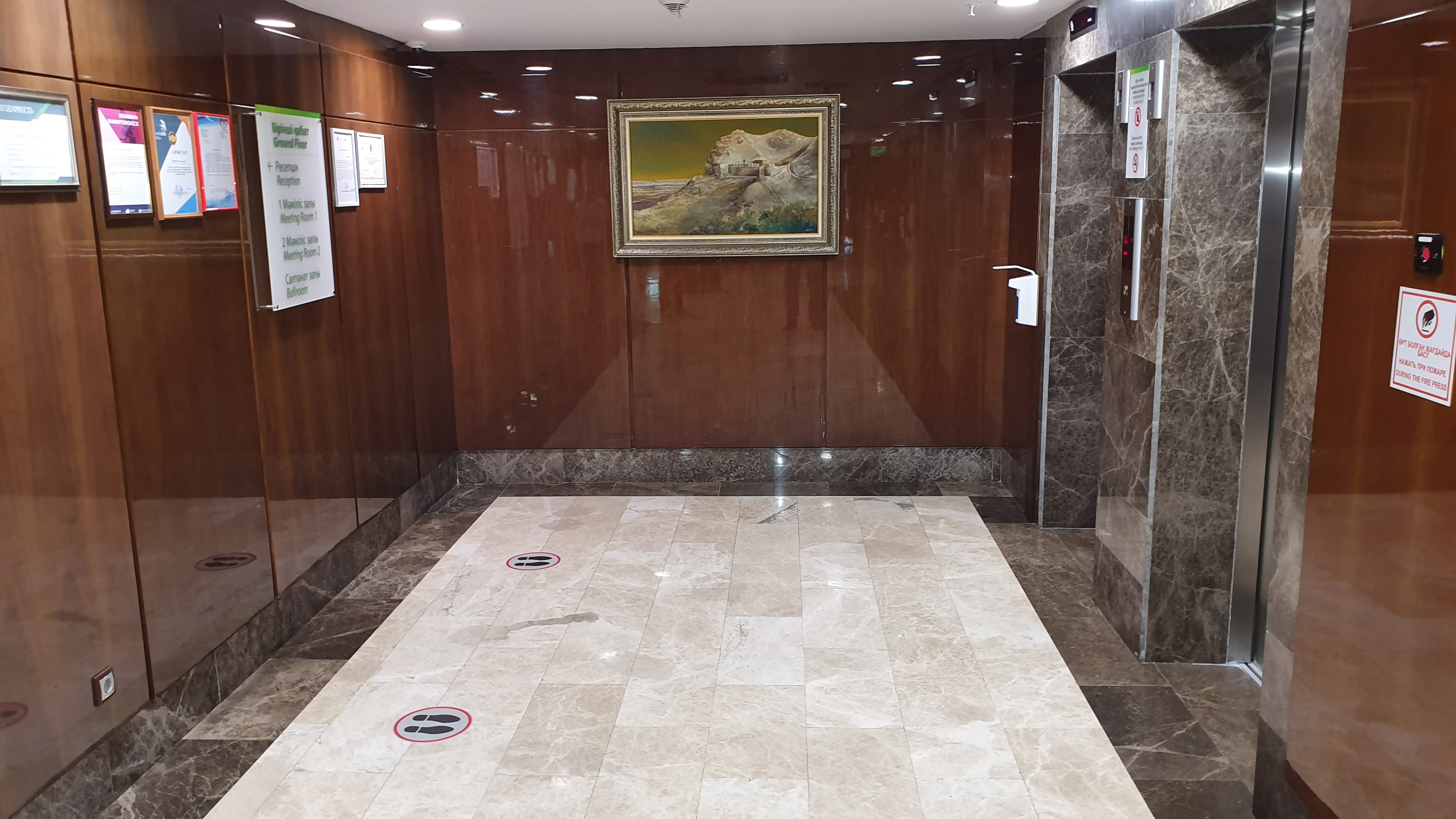 holiday inn aktau by ihg