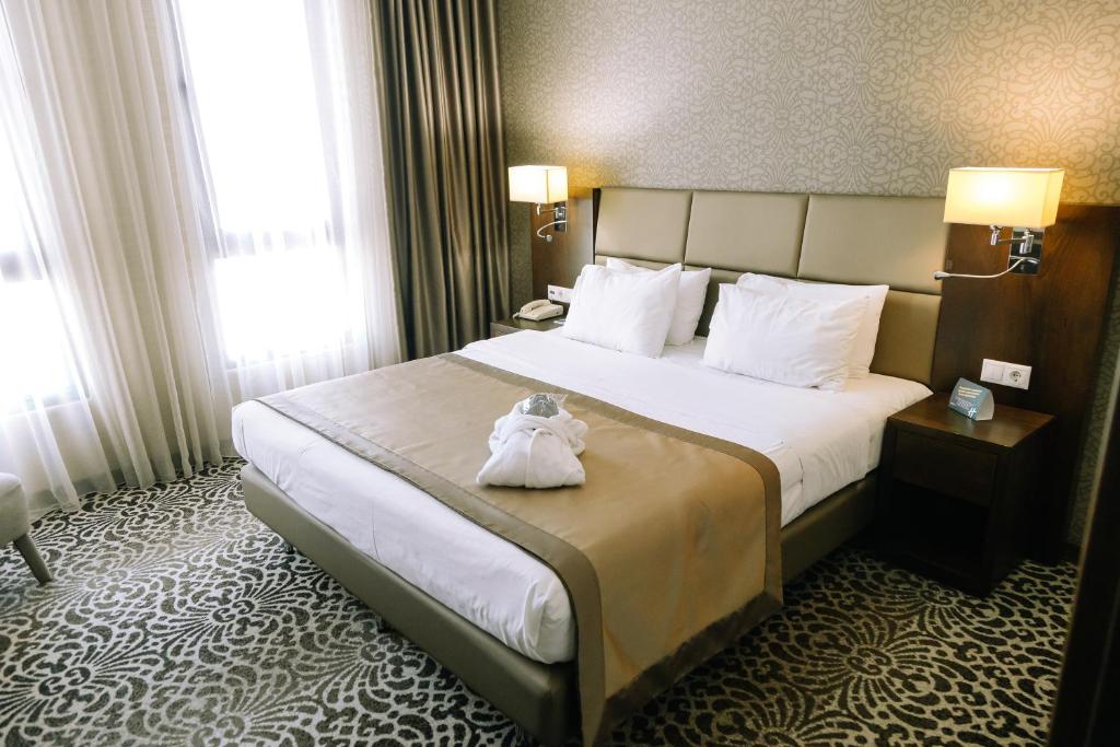 holiday inn aktau by ihg
