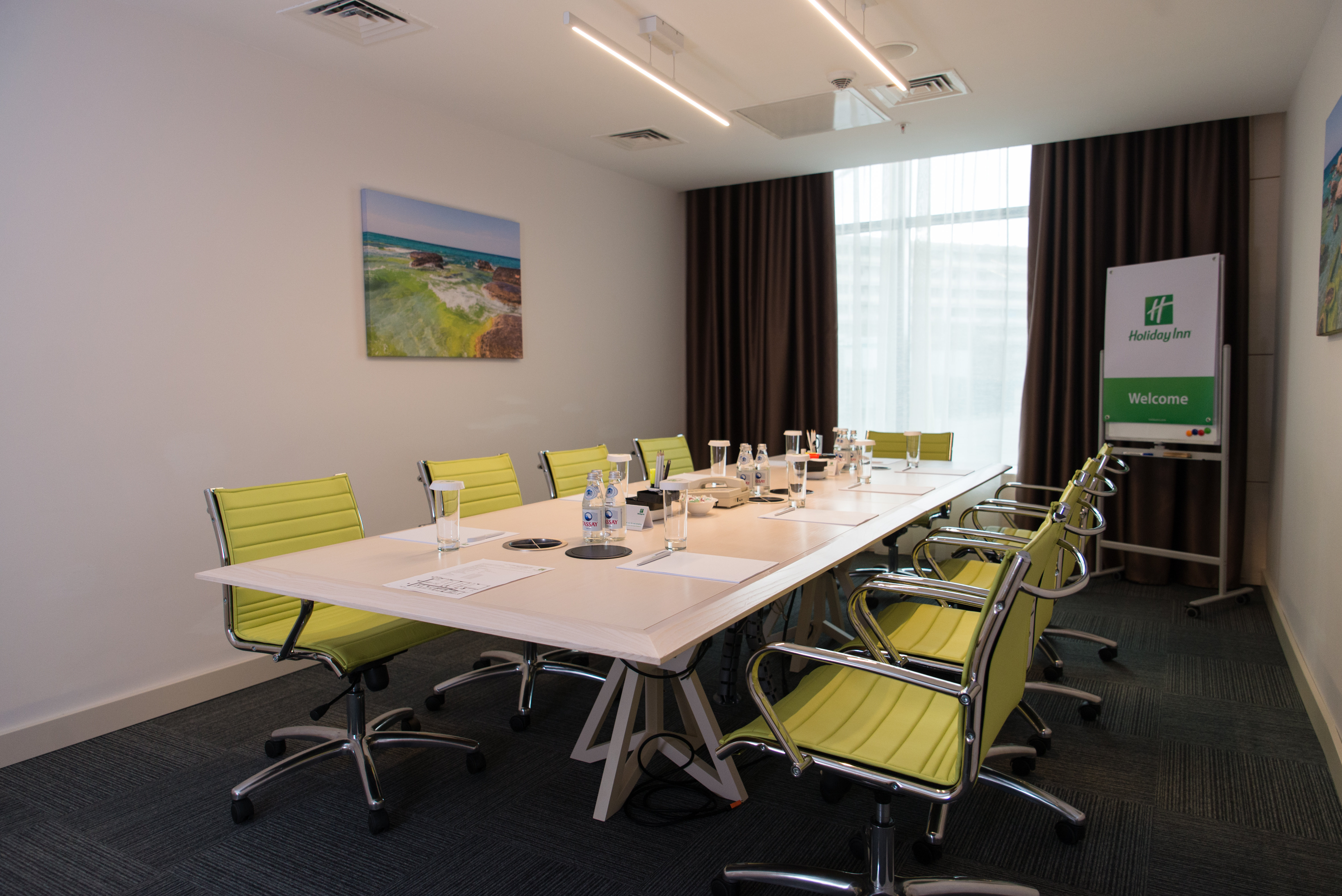 holiday inn aktau by ihg