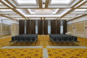 holiday inn aktau by ihg