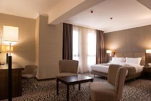 holiday inn aktau by ihg
