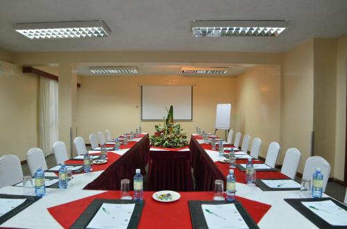 jacaranda nairobi hotel
