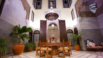fes