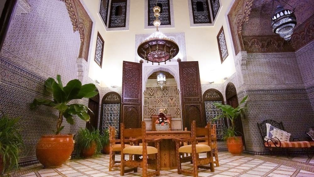 fes
