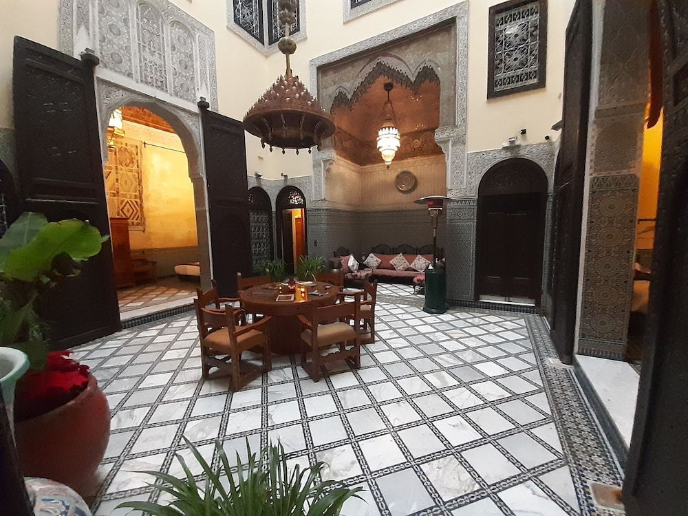 fes