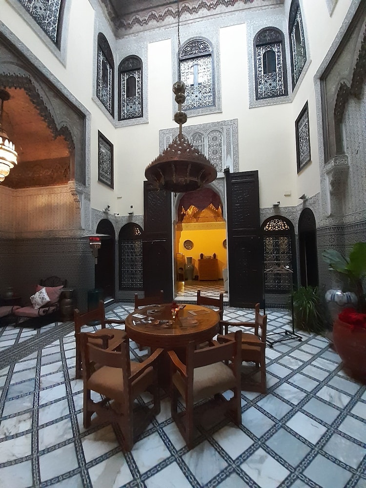 fes