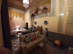 fes