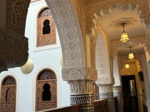 fes