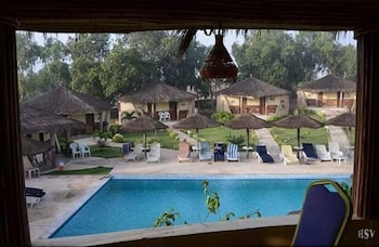 Hotel & Campement Du Lac Rose,Guediawaye>>Dakar,3 star