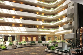 Embassy Suites Hotel Des Moines Downtown,Des Moines County>>Des Moines,4 star
