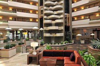 Embassy Suites Hotel Des Moines Downtown,Des Moines County>>Des Moines,4 star