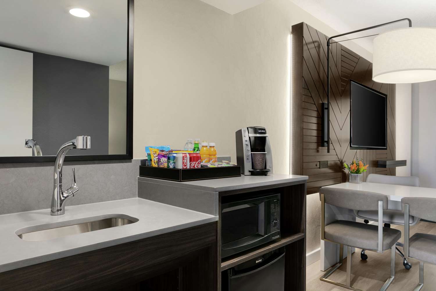 embassy suites by hilton los angeles downey