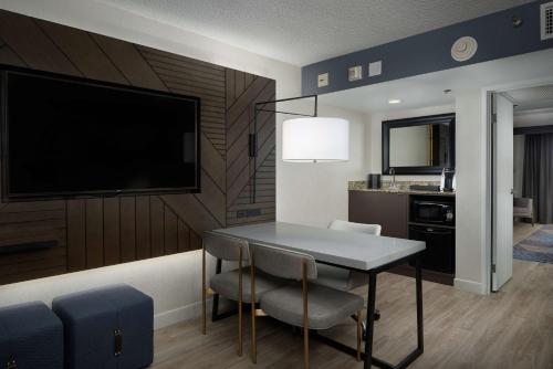 embassy suites by hilton los angeles downey
