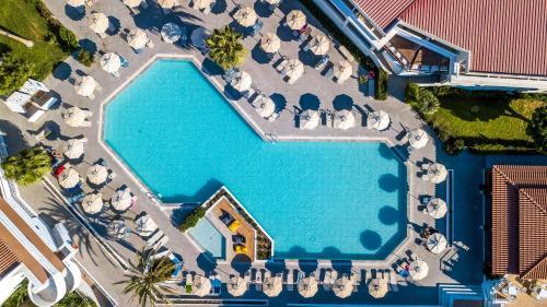 hotel niriides beach