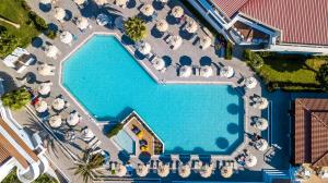 hotel niriides beach