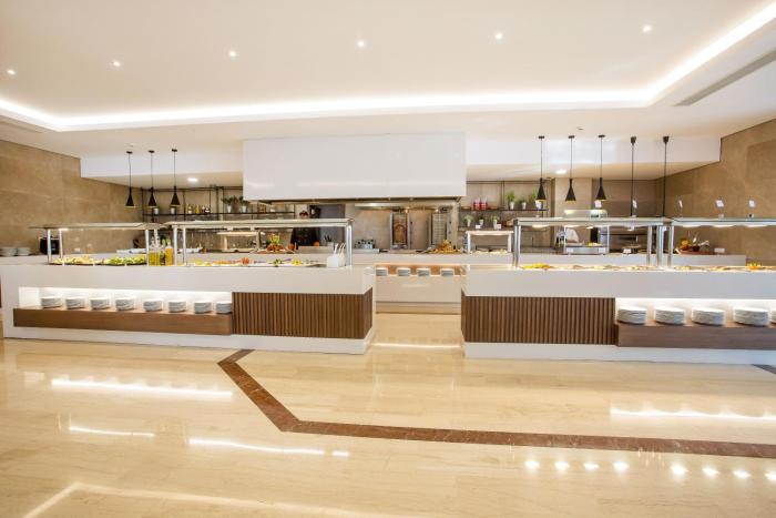 hotel niriides beach