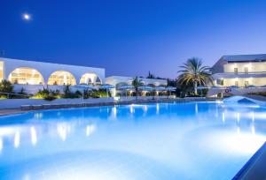 hotel niriides beach