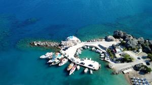 hotel niriides beach