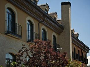 Fontecruz Avila,Near Naturavila Golf El Fresnillo,4 star