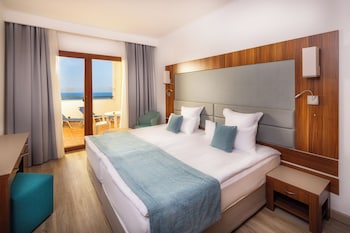 alua helios bay all inclusive