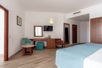 alua helios bay all inclusive